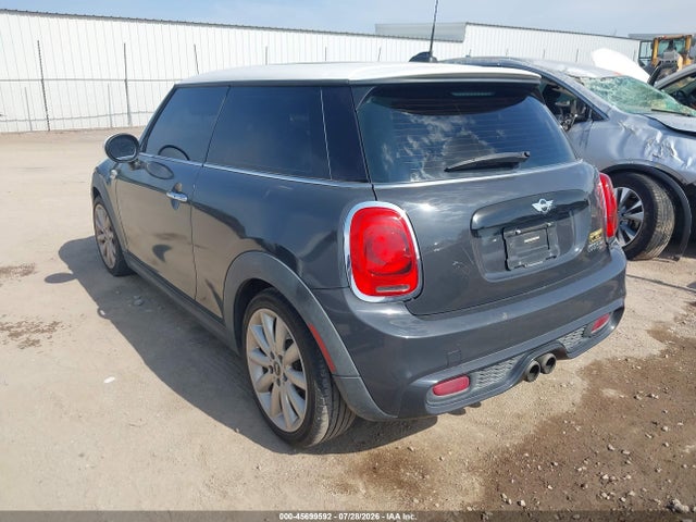 45699592 :رقم المزاد ، WMWXP7C59F2A41041 vin ، 2015 Mini Hardtop Cooper S مزاد بيع