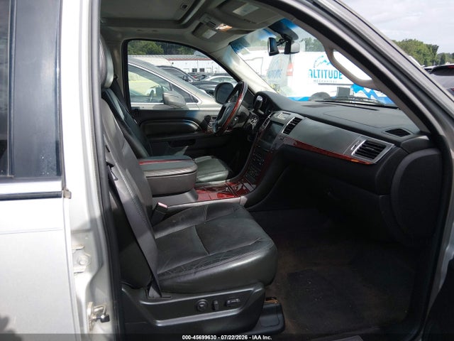 Aukcja sprzedaży 2011 Cadillac Escalade Luxury, vin: 1GYS4BEF0BR148874, numer aukcji: 45699630