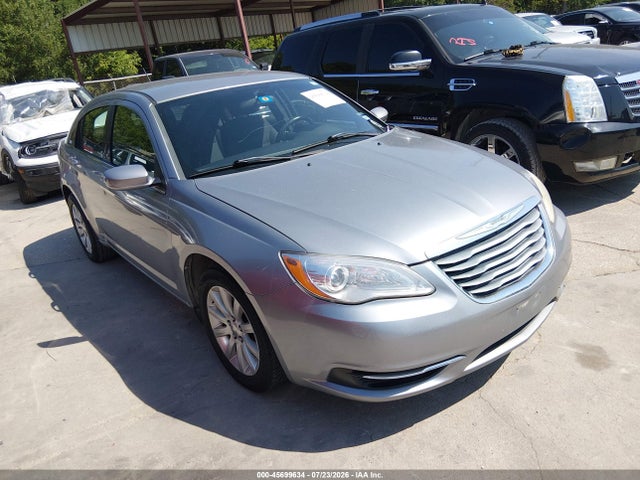 45699634 :رقم المزاد ، 1C3CCBBB5DN575593 vin ، 2013 Chrysler 200 Touring مزاد بيع
