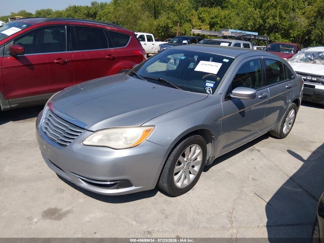 45699634 :رقم المزاد ، 1C3CCBBB5DN575593 vin ، 2013 Chrysler 200 Touring مزاد بيع