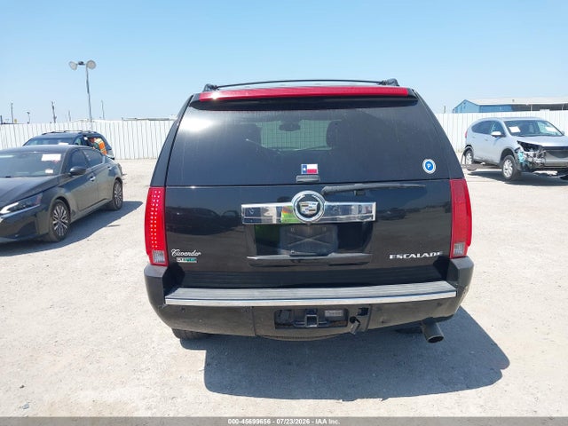 2011 Cadillac Escalade Luxury მანქანა იყიდება აუქციონზე, vin: 1GYS3BEFXBR100382, აუქციონის ნომერი: 45699656