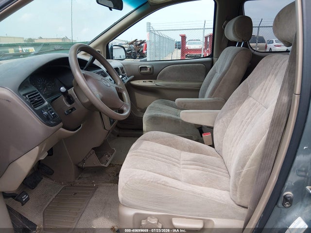 45699669 :رقم المزاد ، 4T3ZF13C6WU085822 vin ، 1998 Toyota Sienna Le مزاد بيع