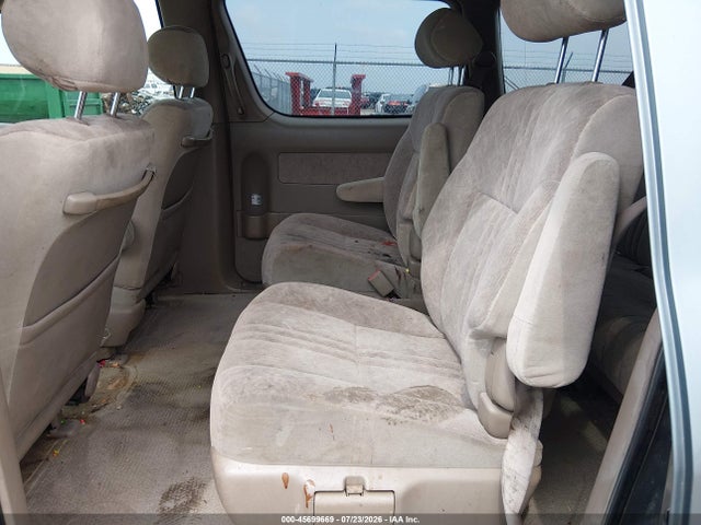 45699669 :رقم المزاد ، 4T3ZF13C6WU085822 vin ، 1998 Toyota Sienna Le مزاد بيع