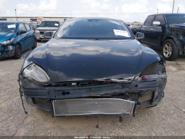Tesla Model S P85 2014 5YJSA1H16EFP55767 Image 11