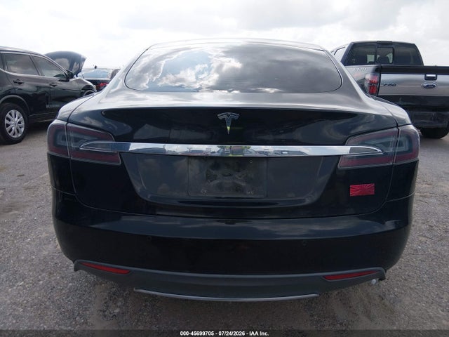 Tesla Model S P85 2014 5YJSA1H16EFP55767 Image 15