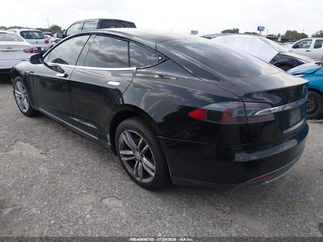 Tesla Model S P85 2014 5YJSA1H16EFP55767 Image 3