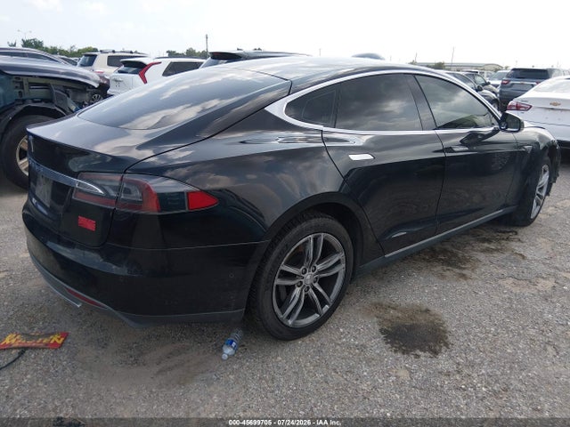 Tesla Model S P85 2014 5YJSA1H16EFP55767 Image 4