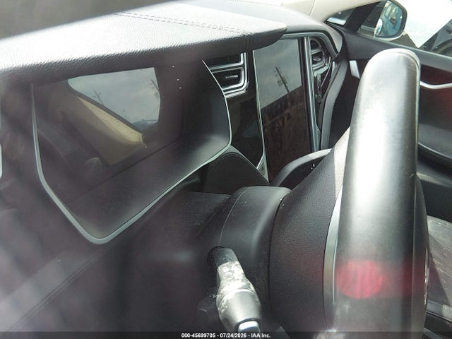 Tesla Model S P85 2014 5YJSA1H16EFP55767 Image 7