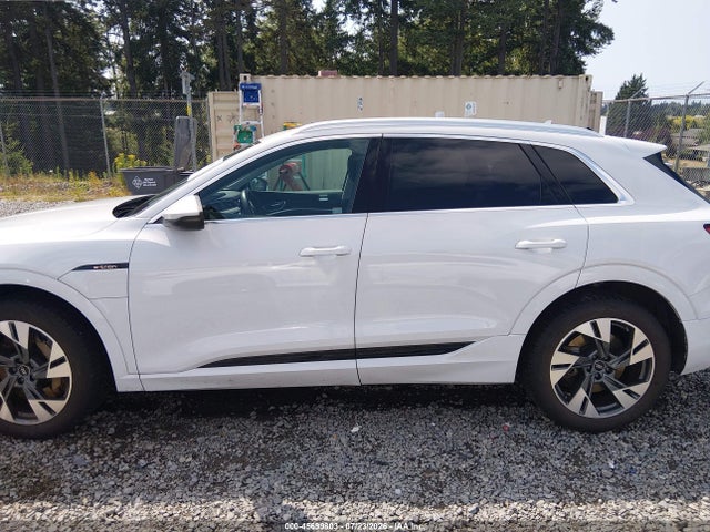 Aukcja sprzedaży 2023 Audi E-tron Premium Quattro, vin: WA1AAAGE6PB002773, numer aukcji: 45699803