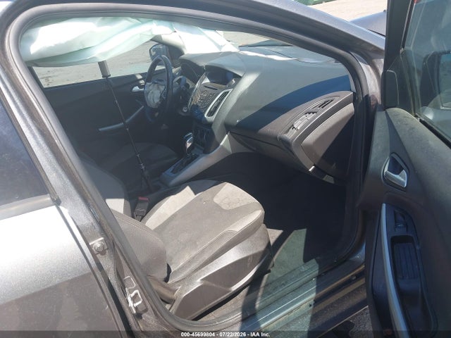 45699804 :رقم المزاد ، 1FAHP3K22CL366615 vin ، 2012 Ford Focus Se مزاد بيع