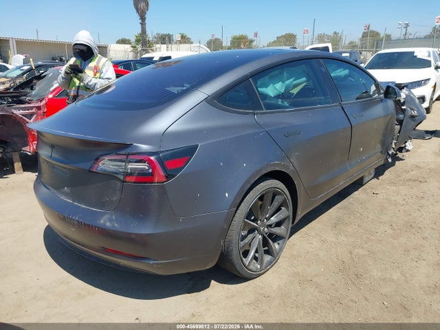 Tesla Model 3 Long Range/mid Range 2018 5YJ3E1EA7JF025700 Image 4