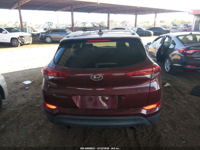 2017 Hyundai Tucson Se Plus მანქანა იყიდება აუქციონზე, vin: KM8J33A47HU526091, აუქციონის ნომერი: 45699821