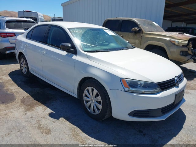 2013 Volkswagen Jetta 2.0l S მანქანა იყიდება აუქციონზე, vin: 3VW2K7AJ5DM263815, აუქციონის ნომერი: 45699825