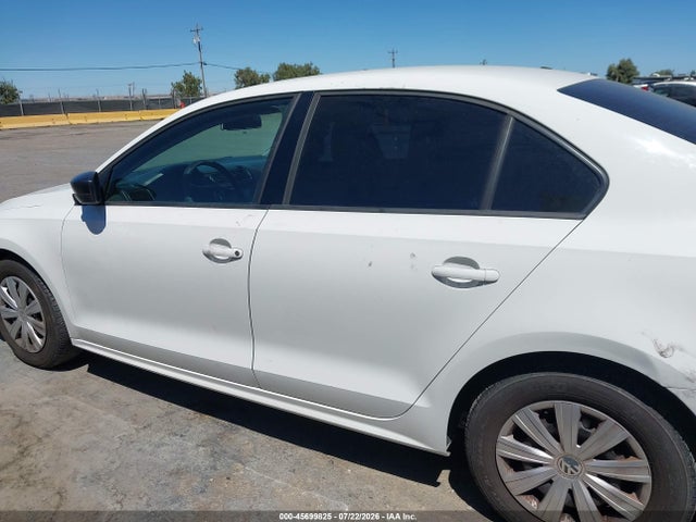 2013 Volkswagen Jetta 2.0l S მანქანა იყიდება აუქციონზე, vin: 3VW2K7AJ5DM263815, აუქციონის ნომერი: 45699825