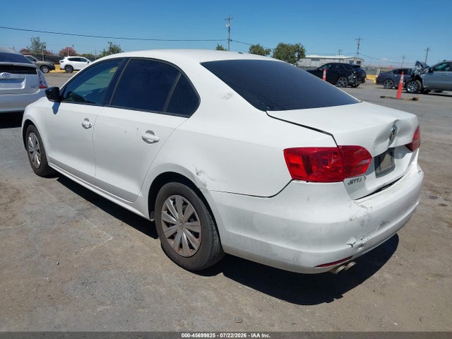 2013 Volkswagen Jetta 2.0l S მანქანა იყიდება აუქციონზე, vin: 3VW2K7AJ5DM263815, აუქციონის ნომერი: 45699825
