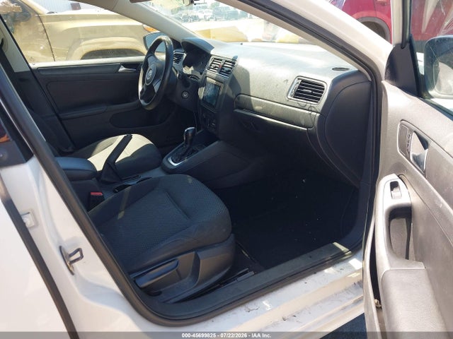 2013 Volkswagen Jetta 2.0l S მანქანა იყიდება აუქციონზე, vin: 3VW2K7AJ5DM263815, აუქციონის ნომერი: 45699825