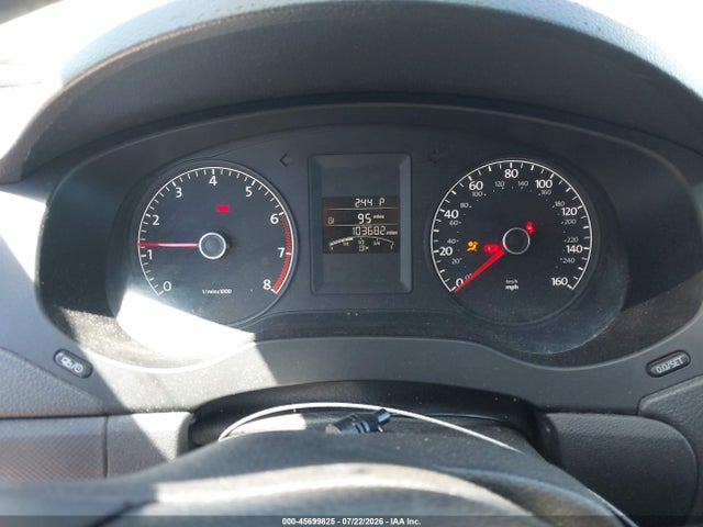 2013 Volkswagen Jetta 2.0l S მანქანა იყიდება აუქციონზე, vin: 3VW2K7AJ5DM263815, აუქციონის ნომერი: 45699825