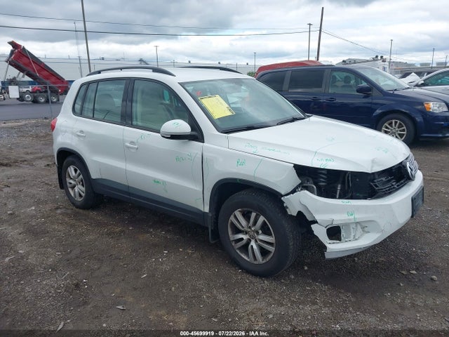 45699919 :رقم المزاد ، WVGBV7AX9GW559788 vin ، 2016 Volkswagen Tiguan S مزاد بيع