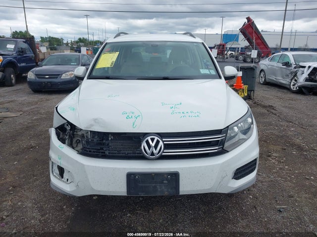 Продаж на аукціоні авто 2016 Volkswagen Tiguan S, vin: WVGBV7AX9GW559788, номер лоту: 45699919