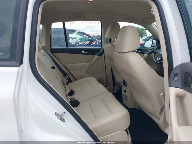 Продаж на аукціоні авто 2016 Volkswagen Tiguan S, vin: WVGBV7AX9GW559788, номер лоту: 45699919