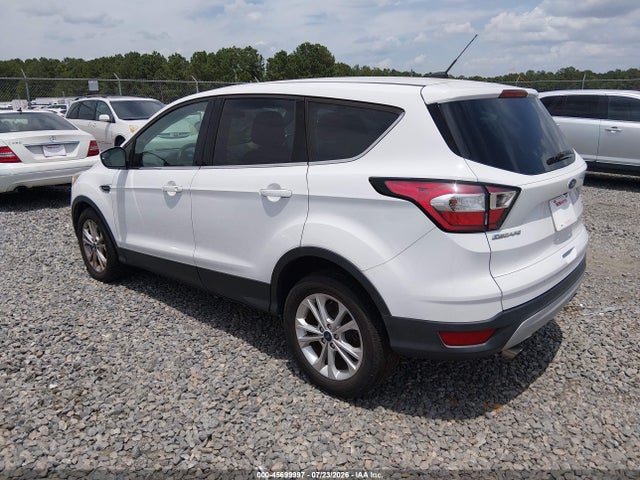 Ford ESCAPE SE 2017 1FMCU0GD4HUC68401 Image 3