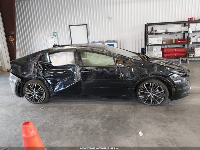JTDADABU6R3010770 Toyota Prius Xle Awd-e