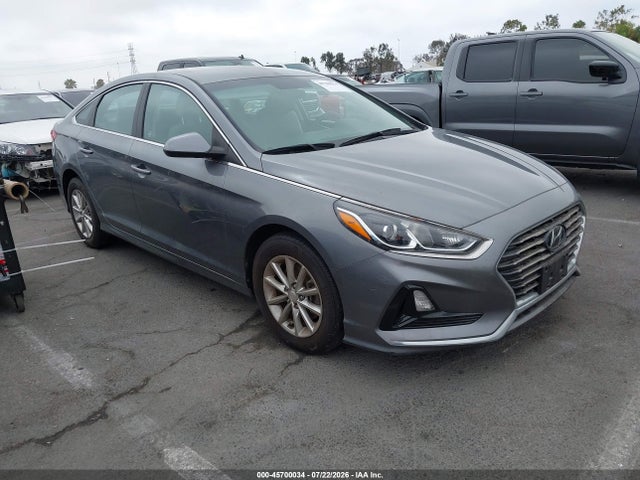 2018 5NPE24AF4JH677034 main image