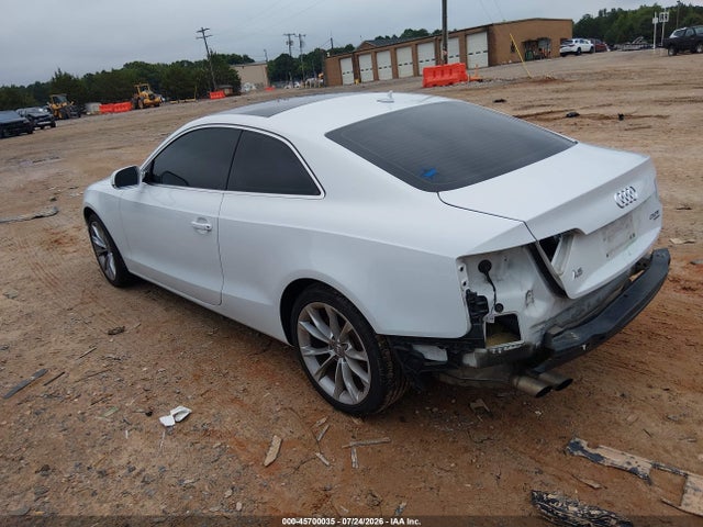 Продаж на аукціоні авто 2013 Audi A5 2.0t Premium, vin: WAUCFAFR5DA070176, номер лоту: 45700035