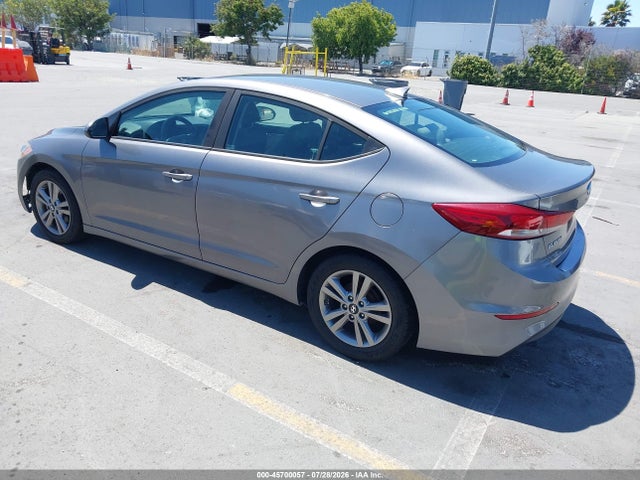 KMHD84LF2HU164268 Hyundai ELANTRA SE