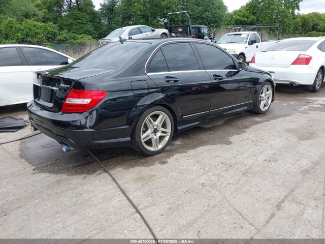 Aukcja sprzedaży 2013 Mercedes-benz C 300 Sport 4matic, vin: WDDGF8AB8DA806606, numer aukcji: 45700066