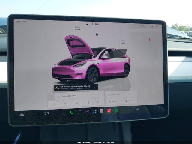 2024 Tesla Model Y Long Range Dual Motor All-wheel Drive მანქანა იყიდება აუქციონზე, vin: 7SAYGDEE2RF117137, აუქციონის ნომერი: 45700073