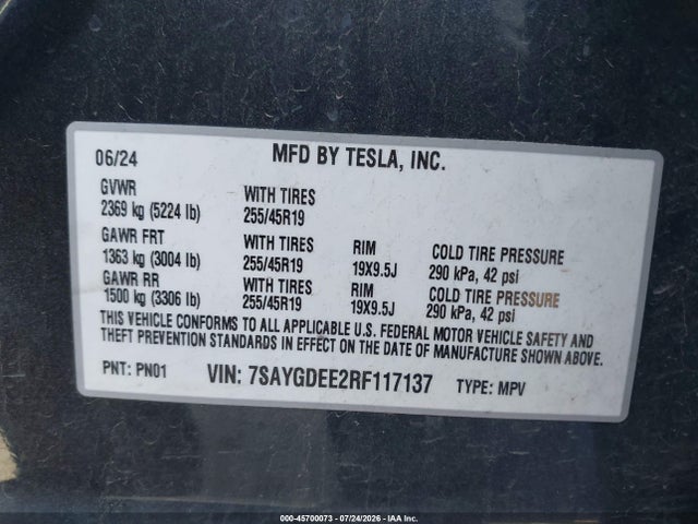 2024 Tesla Model Y Long Range Dual Motor All-wheel Drive მანქანა იყიდება აუქციონზე, vin: 7SAYGDEE2RF117137, აუქციონის ნომერი: 45700073