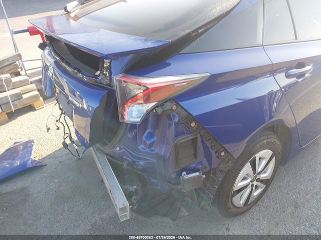 Toyota Prius Two 2017 JTDKBRFU7H3563087 Image 16