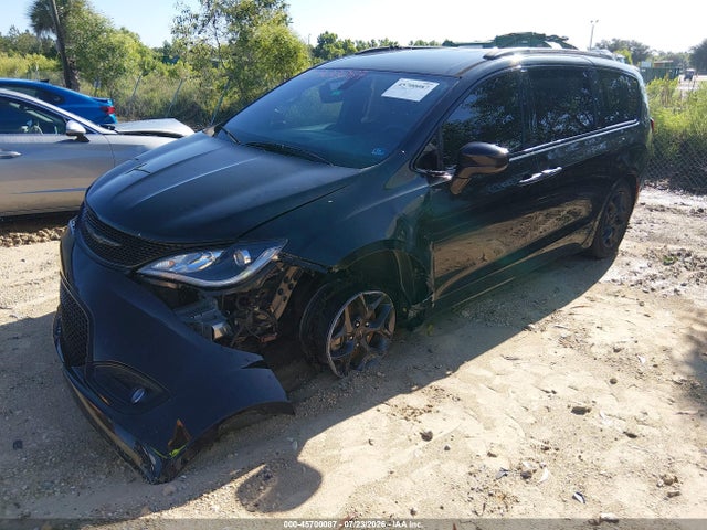 45700087 :رقم المزاد ، 2C4RC1BG0JR237447 vin ، 2018 Chrysler Pacifica Touring L مزاد بيع