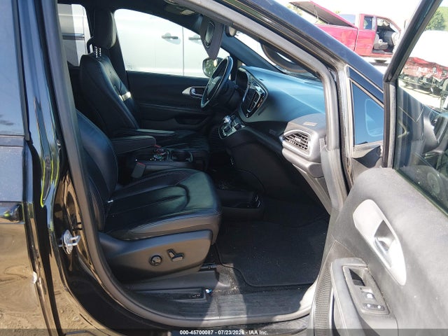 45700087 :رقم المزاد ، 2C4RC1BG0JR237447 vin ، 2018 Chrysler Pacifica Touring L مزاد بيع