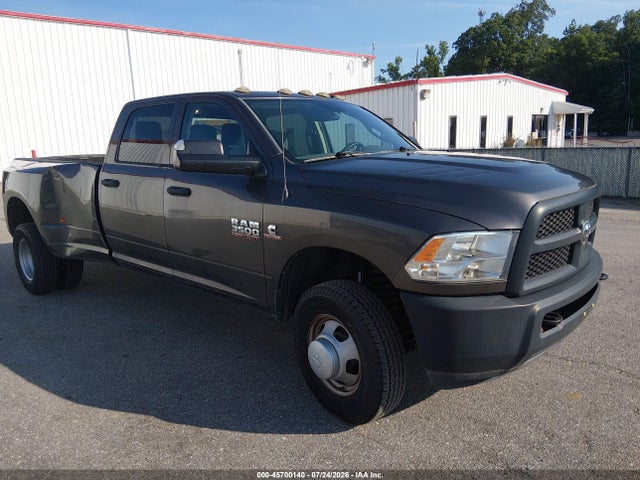 45700140 :رقم المزاد ، 3C63RRGL8GG365434 vin ، 2016 Ram 3500 Tradesman مزاد بيع