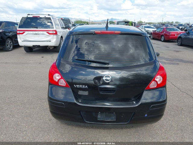 45700151 :رقم المزاد ، 3N1BC1CP9BL359953 vin ، 2011 Nissan Versa 1.8s مزاد بيع