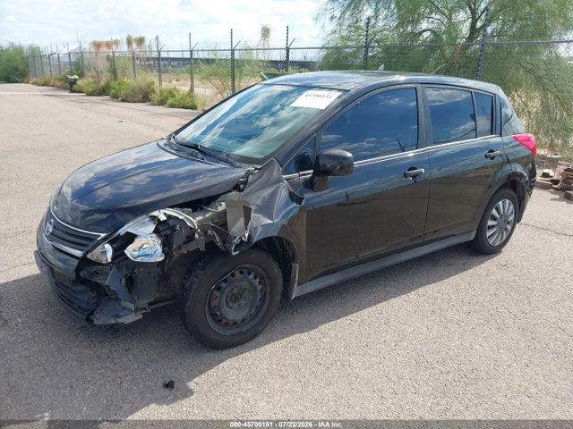 45700151 :رقم المزاد ، 3N1BC1CP9BL359953 vin ، 2011 Nissan Versa 1.8s مزاد بيع