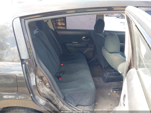 45700151 :رقم المزاد ، 3N1BC1CP9BL359953 vin ، 2011 Nissan Versa 1.8s مزاد بيع