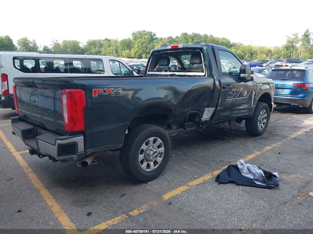 45700191 :رقم المزاد ، 1FTRF3BN7REF04853 vin ، 2024 Ford F-350 Xlt مزاد بيع