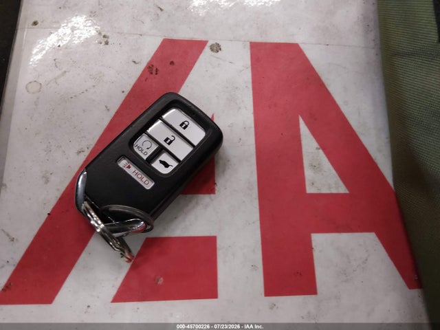 45700226 :رقم المزاد ، 7FARW2H50JE067917 vin ، 2018 Honda Cr-v Ex مزاد بيع