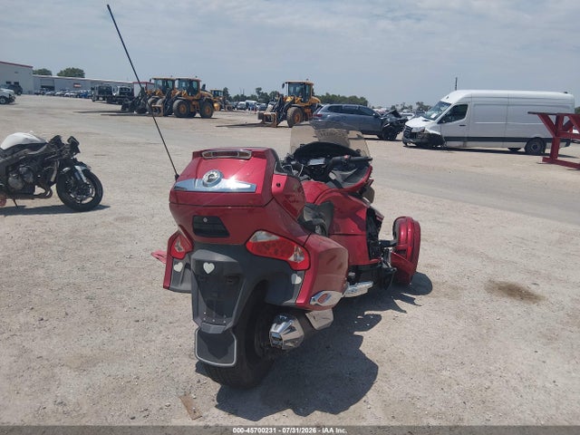 2016 Can-am Spyder Roadster Rt/rt-s/ltd/sp Series მანქანა იყიდება აუქციონზე, vin: 2BXNBDD25GV003521, აუქციონის ნომერი: 45700231