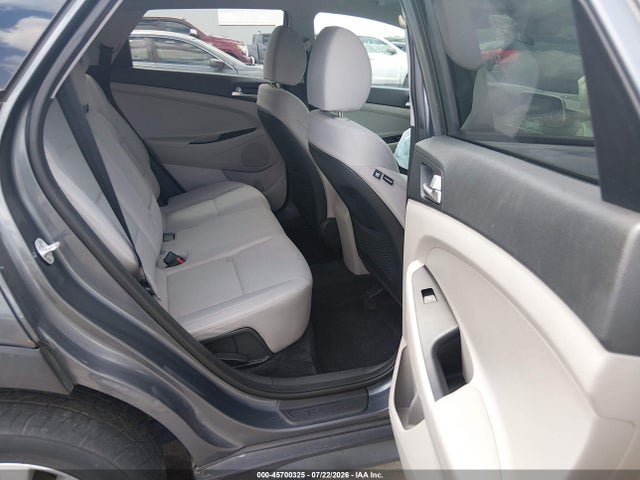 45700325 :رقم المزاد ، KM8J2CA47KU995305 vin ، 2019 Hyundai Tucson Se مزاد بيع