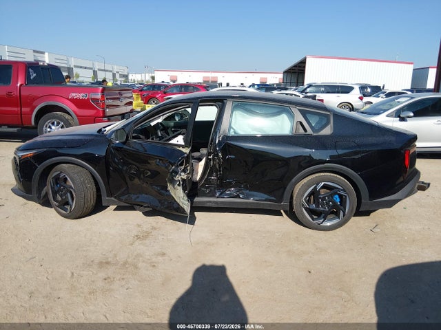 2025 Kia K4 Ex მანქანა იყიდება აუქციონზე, vin: 3KPFU4DE2SE032793, აუქციონის ნომერი: 45700339