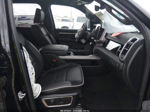 Продаж на аукціоні авто 2026 Ram 1500 Laramie  4x4 5'7 Box, vin: 1C6SRFJT0TN300727, номер лоту: 45700341