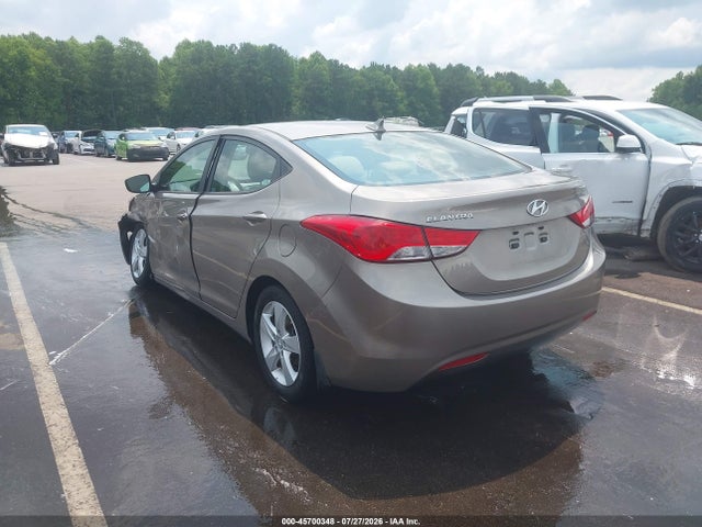 Продажа на аукционе авто 2013 Hyundai Elantra Gls, vin: 5NPDH4AE4DH341762, номер лота: 45700348