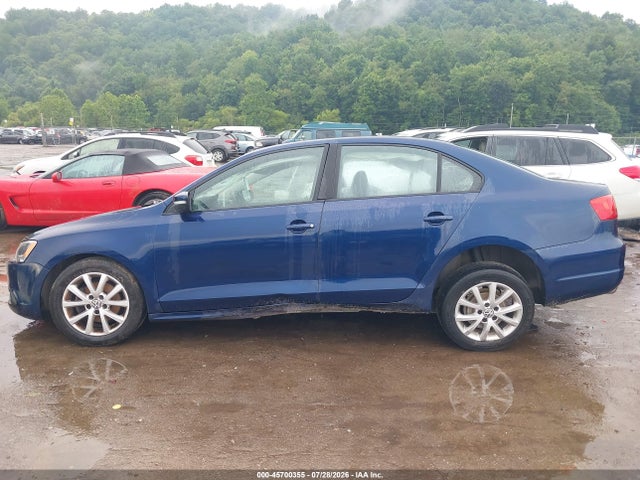 2011 Volkswagen Jetta 2.5l Se მანქანა იყიდება აუქციონზე, vin: 3VWDX7AJ0BM325001, აუქციონის ნომერი: 45700355