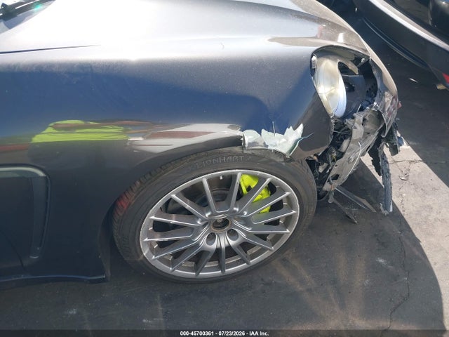 45700361 :رقم المزاد ، WP0AD2A77FL041409 vin ، 2015 Porsche Panamera E-hybrid S مزاد بيع