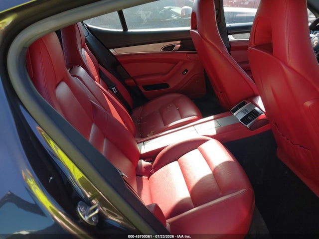 45700361 :رقم المزاد ، WP0AD2A77FL041409 vin ، 2015 Porsche Panamera E-hybrid S مزاد بيع