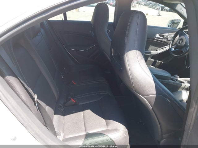 45700366 :رقم المزاد ، WDDSJ4GB6JN592261 vin ، 2018 Mercedes-benz Cla 250 4matic مزاد بيع
